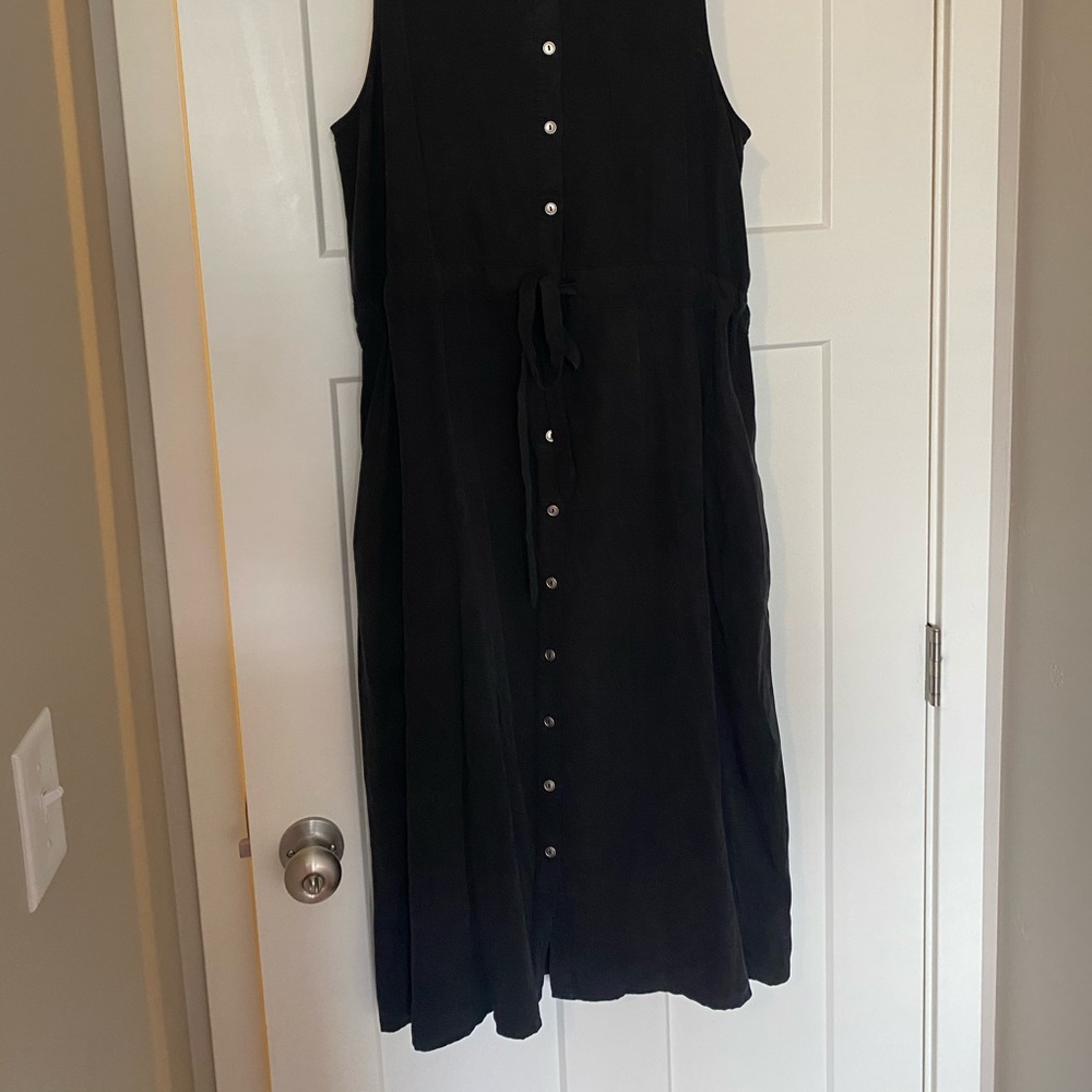 Black button up dress - Picture 2 of 5
